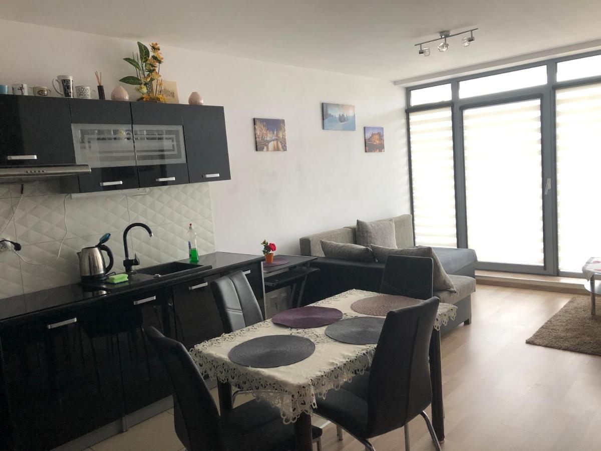 Apartament Nad Baltykiem Kolobrzeg Luaran gambar